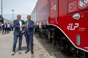 ÖBB Rail Cargo Group erweitert Flotte mit EURODUAL-Lok